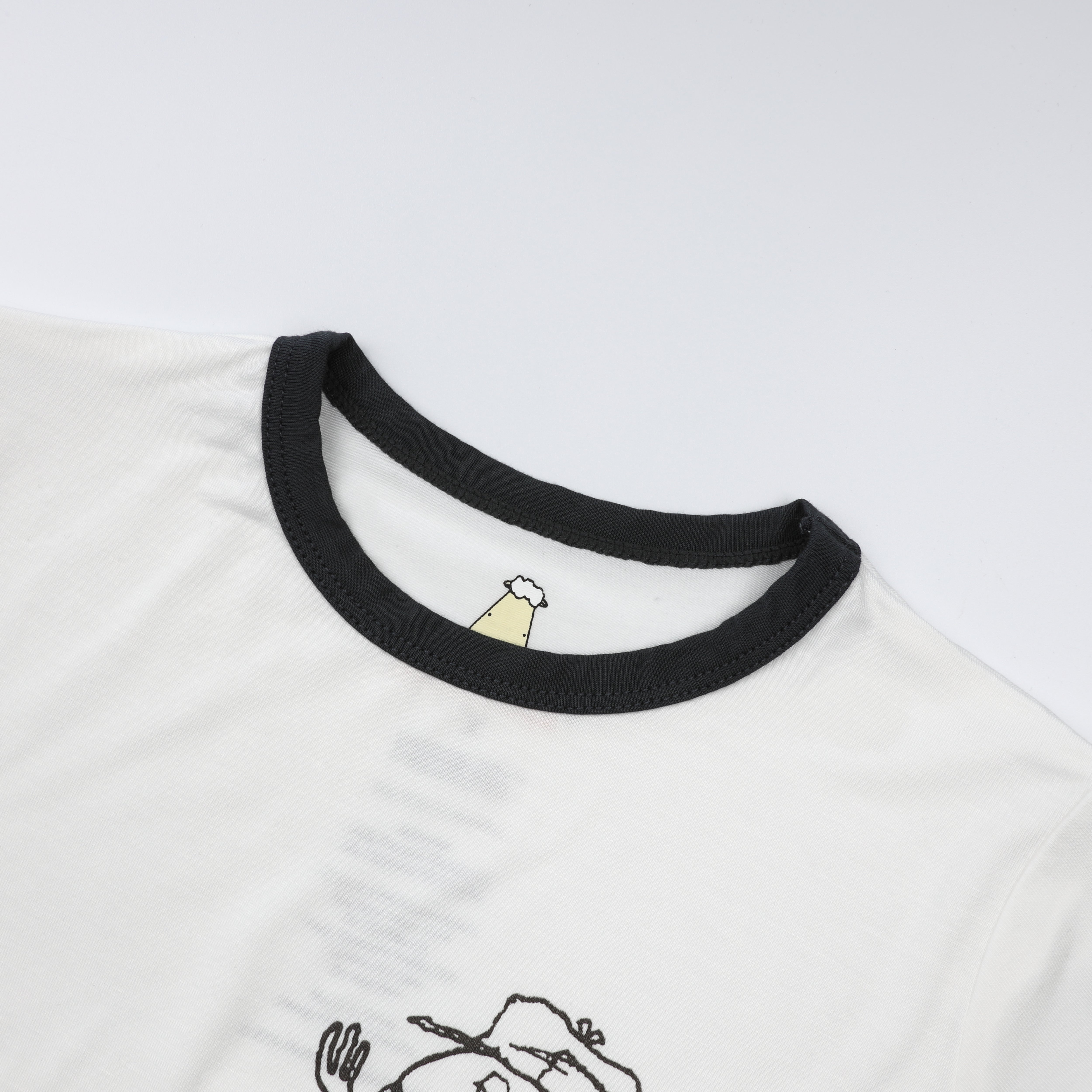 Short Sleeve Shirt S29 White + Shorts S29 White